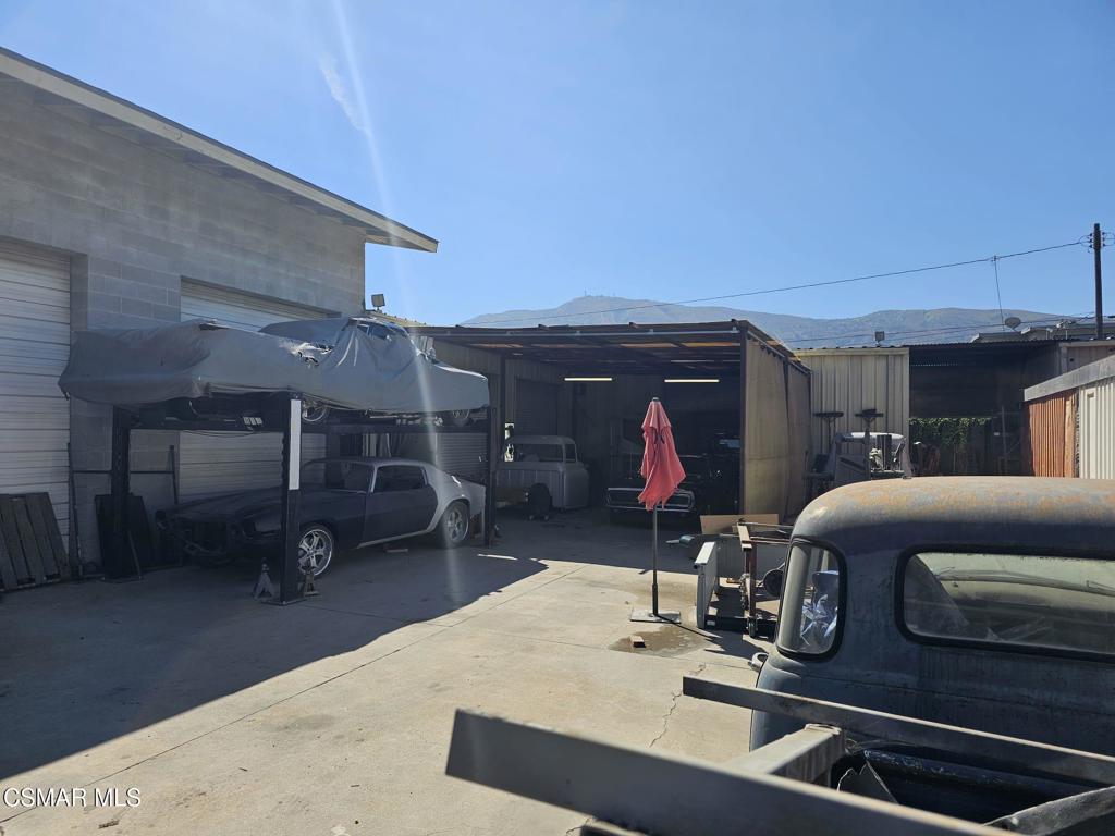 760 E Santa Maria Street