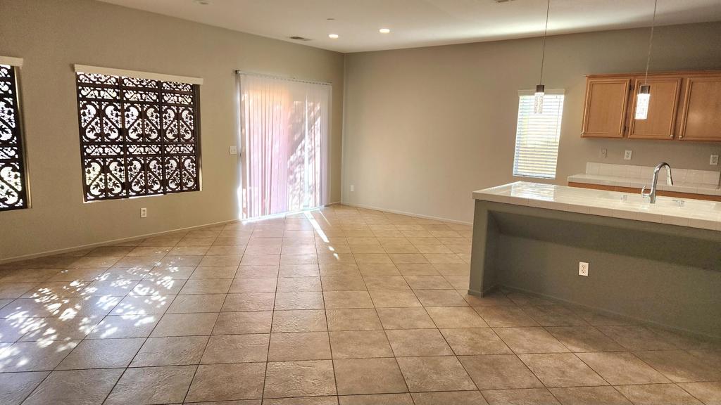 Mountain Gate - Residential