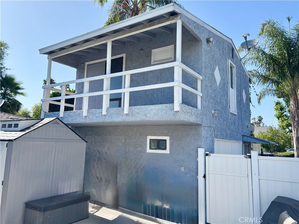 Properties 2 5209 Sylmar Avenue
