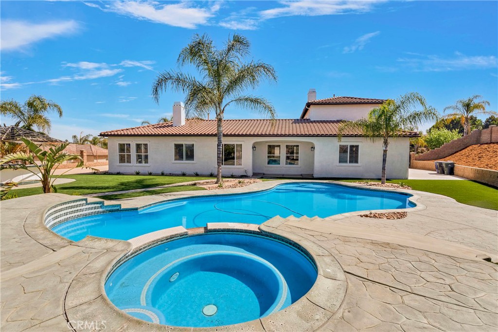 7945 Horizon View Drive