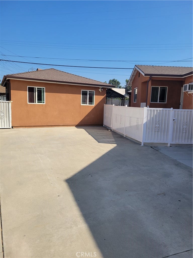 10503 Oberon Street