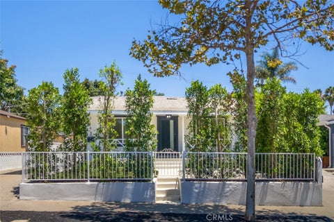 Photo of 3149 Garden Avenue, Los Angeles, CA 90039 (MLS # IG26157797)
