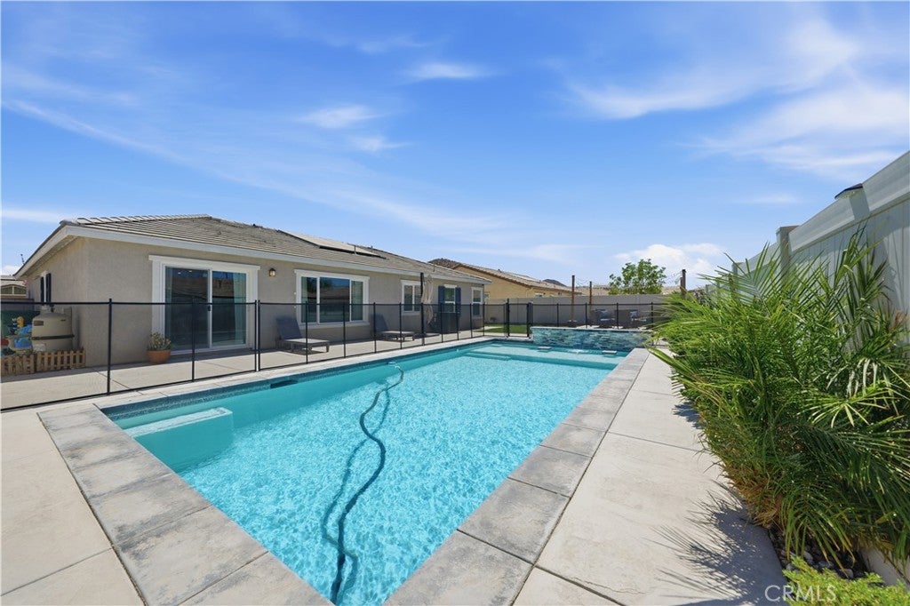26567 Calle Los Robles