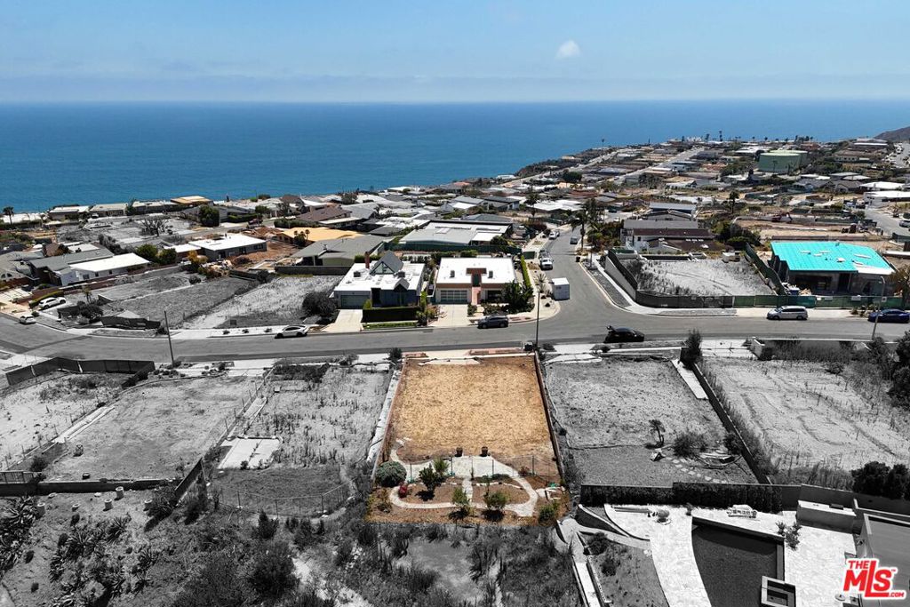 3624 Surfwood Road