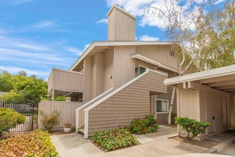 Photo of 5516 Sean Circle #44, San Jose, CA 95123 (MLS # ML82054116)