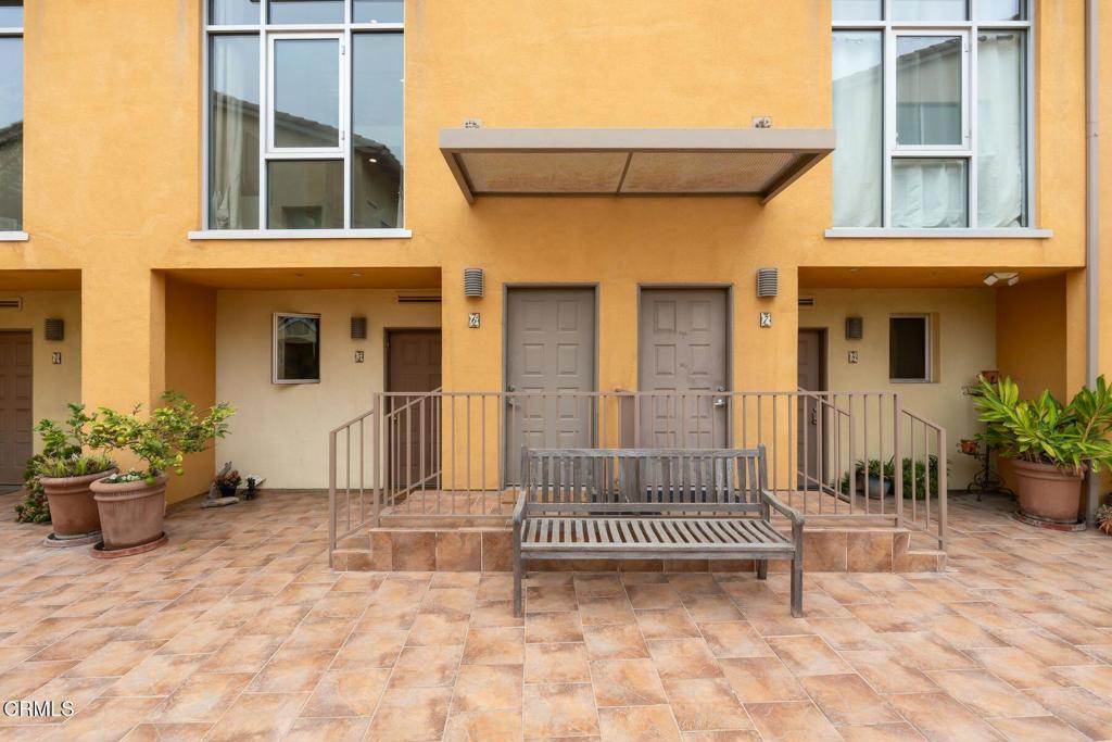 Properties 285 N Ventura Avenue 6
