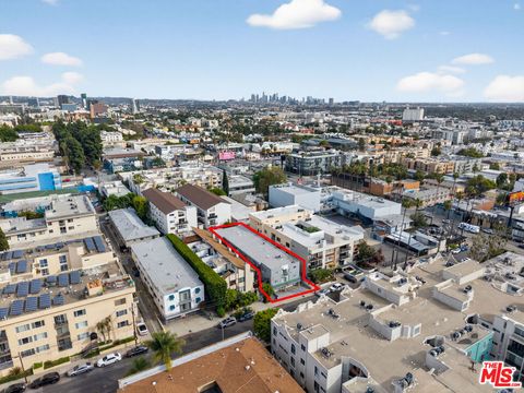 Photo of 1530 N Formosa Avenue, Los Angeles, CA 90046 (MLS # 26662069)