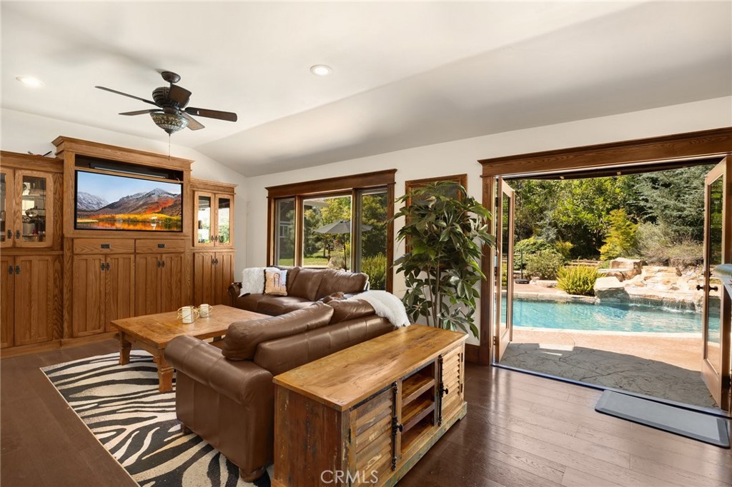 Santiago Ranchos (SANR) - Residential Income