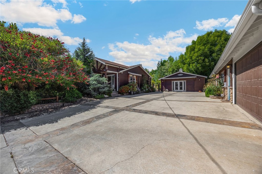 Santiago Ranchos (SANR) - Residential Income