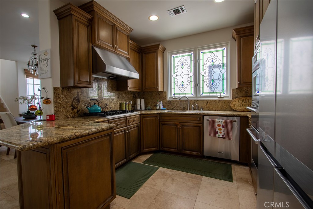 Corona del Mar South of PCH (CDMS) - Residential