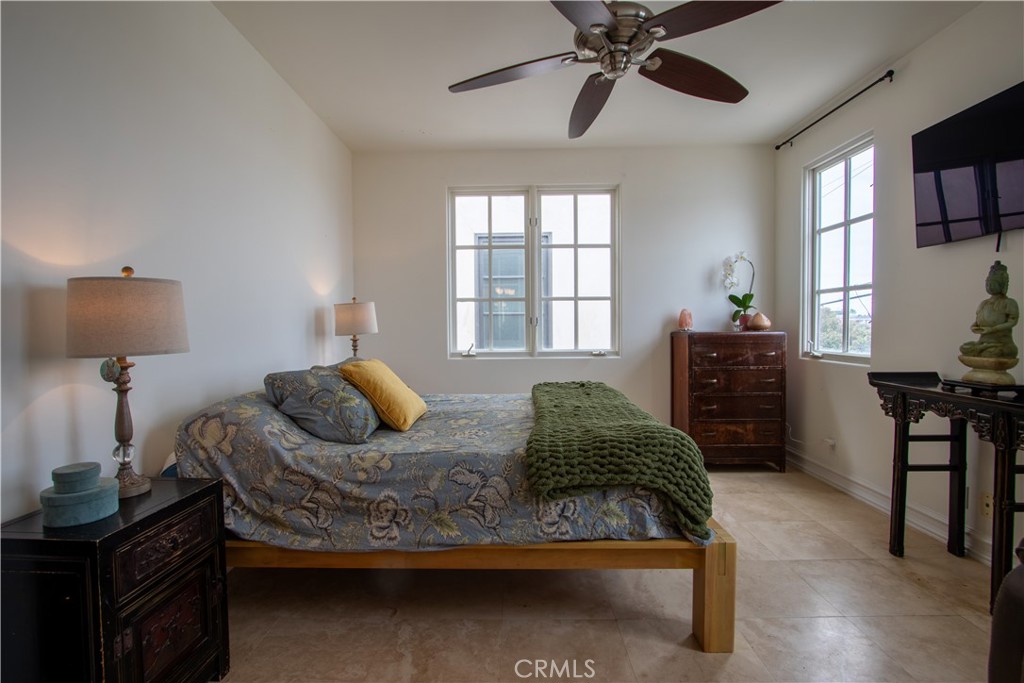 Corona del Mar South of PCH (CDMS) - Residential