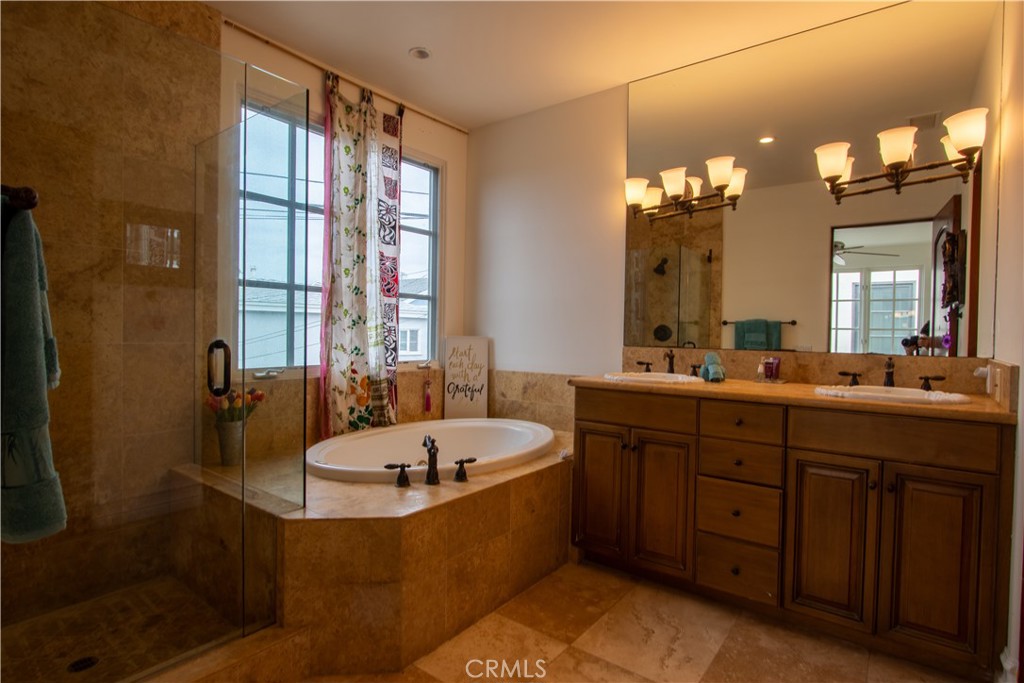 Corona del Mar South of PCH (CDMS) - Residential
