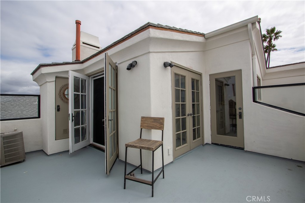 Corona del Mar South of PCH (CDMS) - Residential