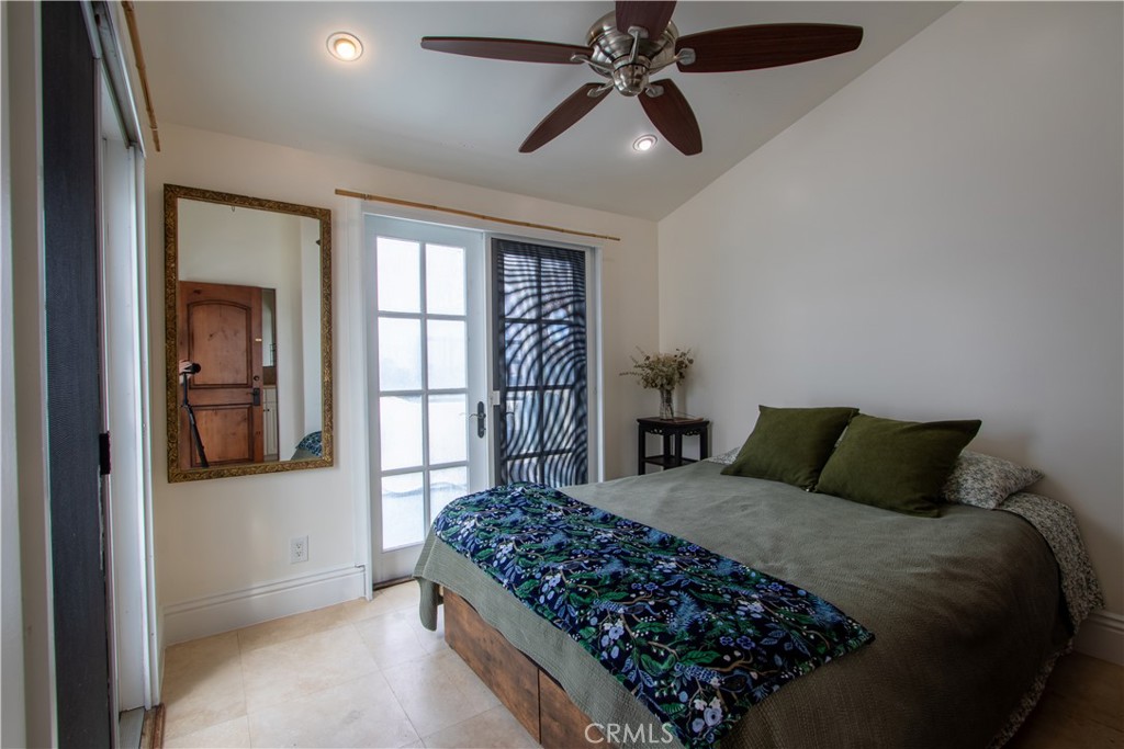 Corona del Mar South of PCH (CDMS) - Residential