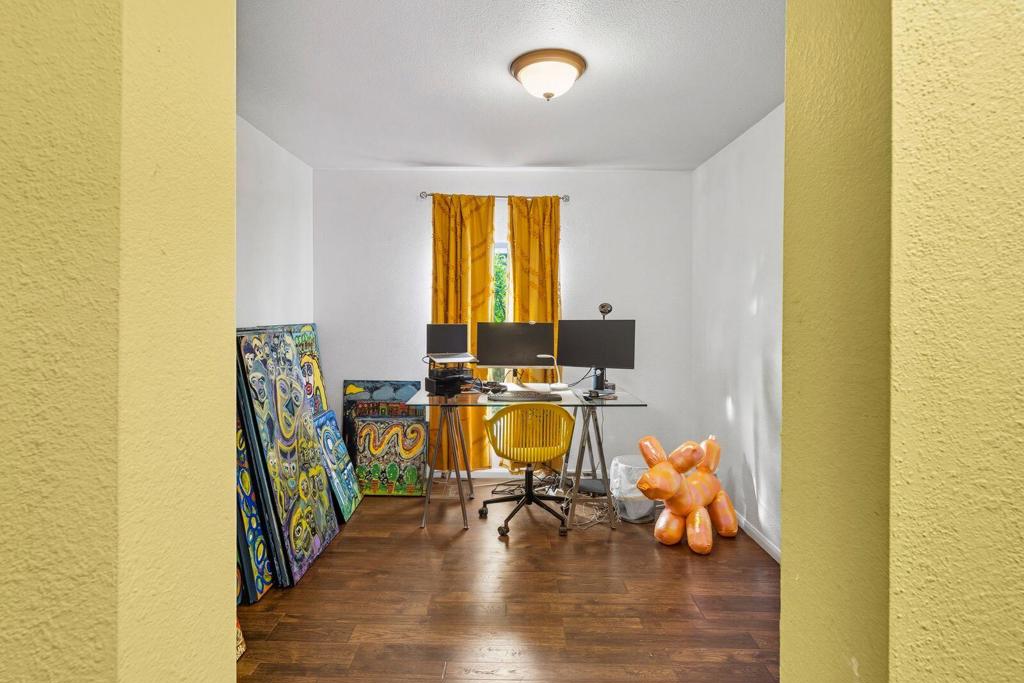 Palm Canyon Mobile C - Manufactured In Park