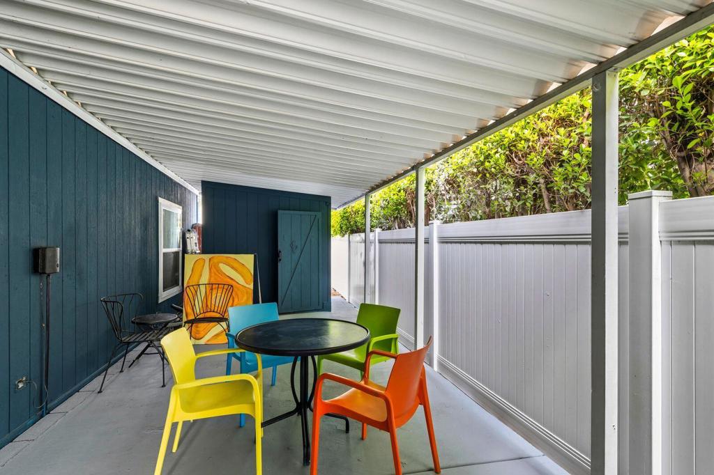 Palm Canyon Mobile C - Manufactured In Park