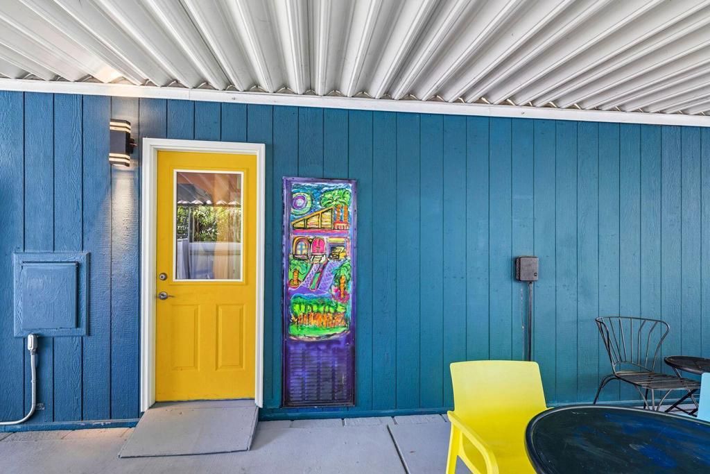 Palm Canyon Mobile C - Manufactured In Park