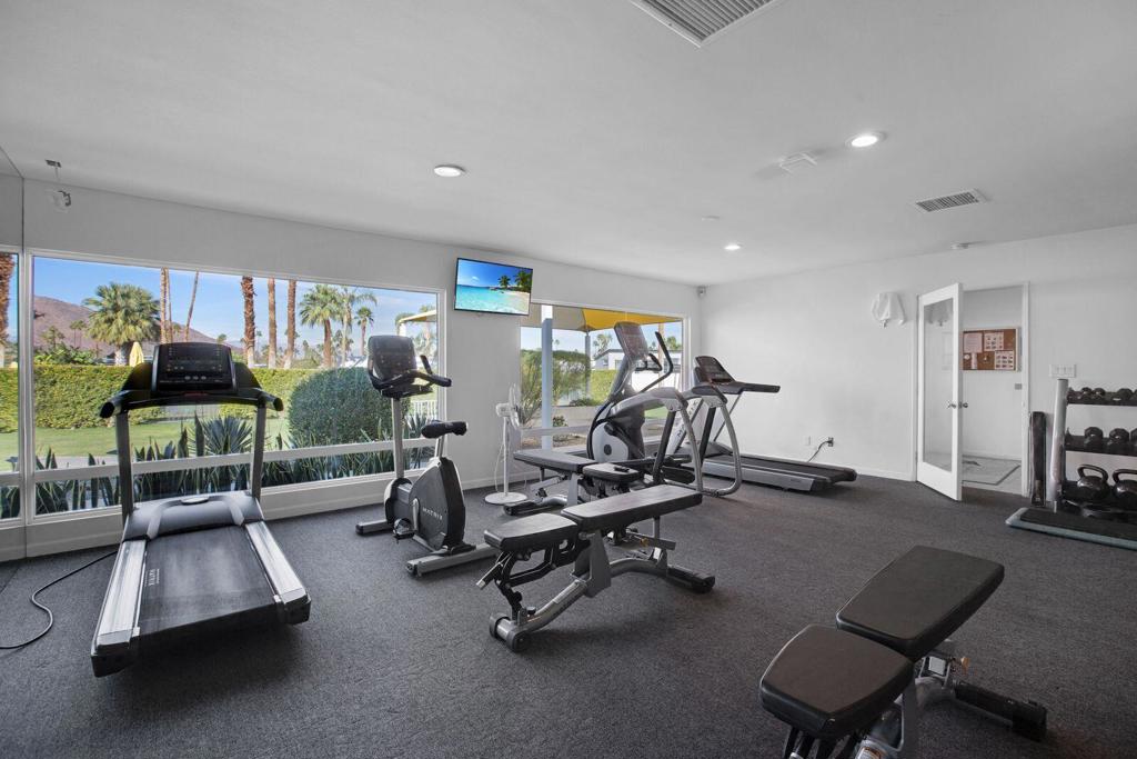 Palm Canyon Mobile C - Manufactured In Park