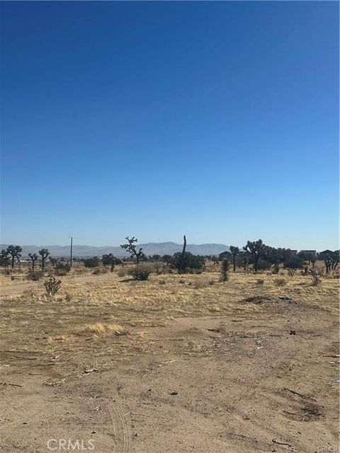 Photo of 0 Datura, Hesperia, CA 92345 (MLS # HD26021652)