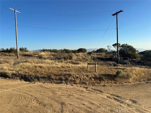 Photo of 0 Lake Canyon Drive, Aguanga, CA 92536 (MLS # SW26129419)