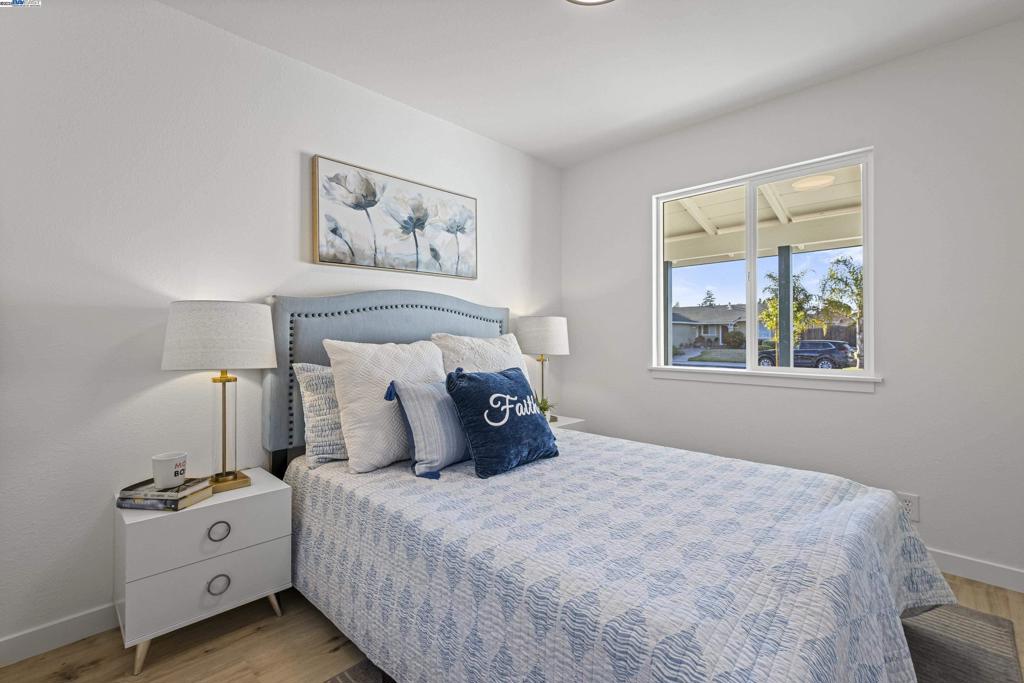 SUNDALE - Residential