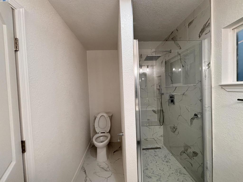 SUNDALE - Residential