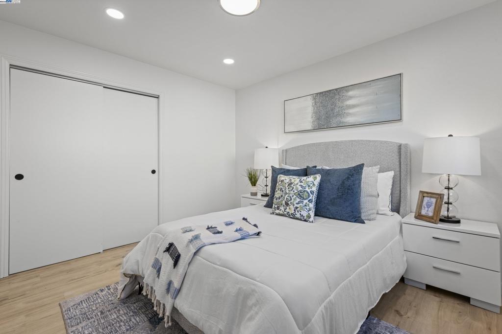 SUNDALE - Residential