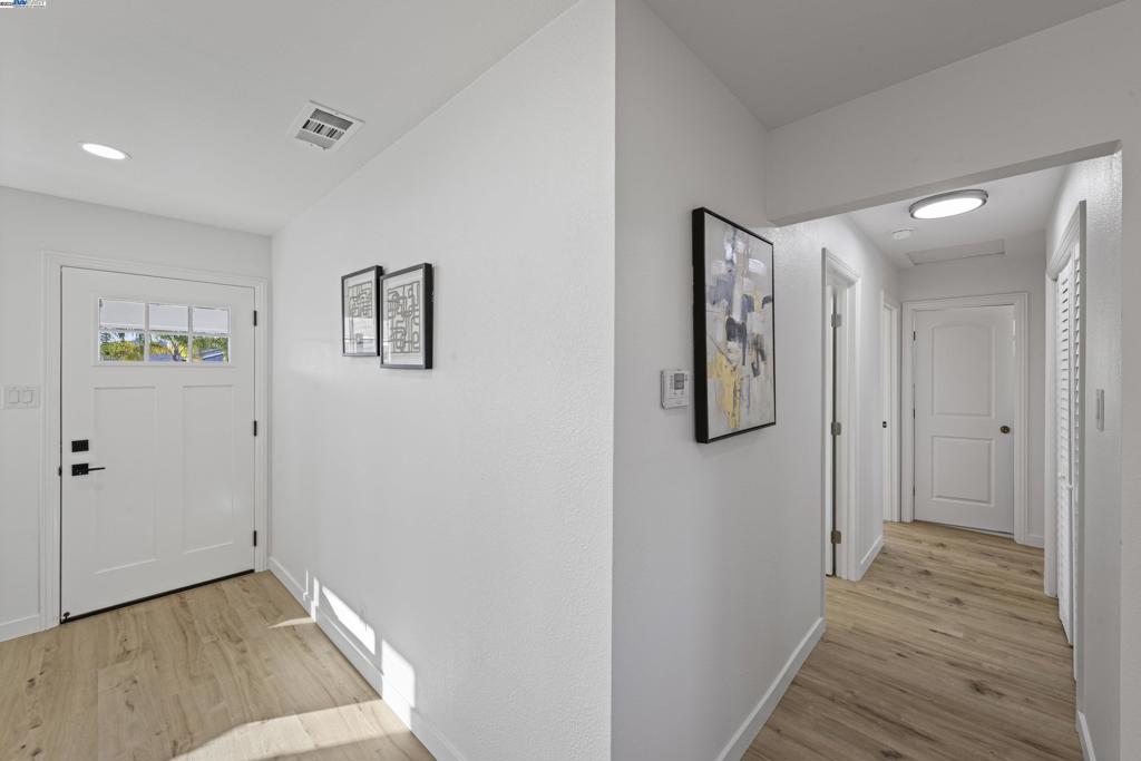 SUNDALE - Residential