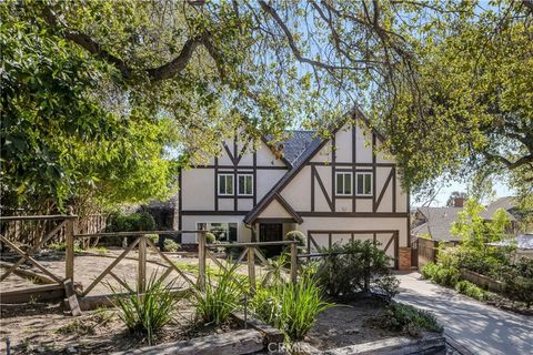 Photo of 5150 La Crescenta Ave, La Crescenta, CA 91214 (MLS # SR26026818)