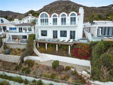 Photo of 31654 Broad Beach Road, Malibu, CA 90265 (MLS # SR25234441) Photo of 31654 Broad Beach Road, Malibu, CA 90265 (MLS # SR25234441)