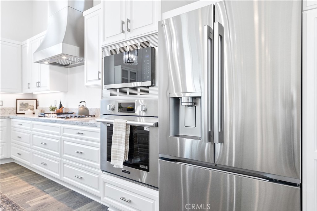 The Estates at River Oaks - Residential