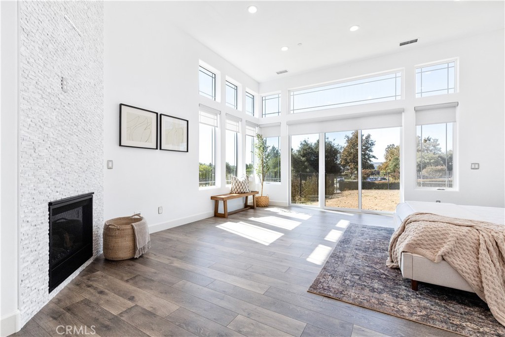 The Estates at River Oaks - Residential