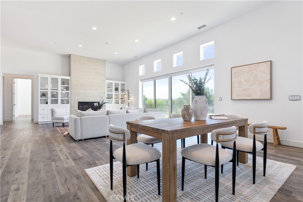 The Estates at River Oaks - Residential