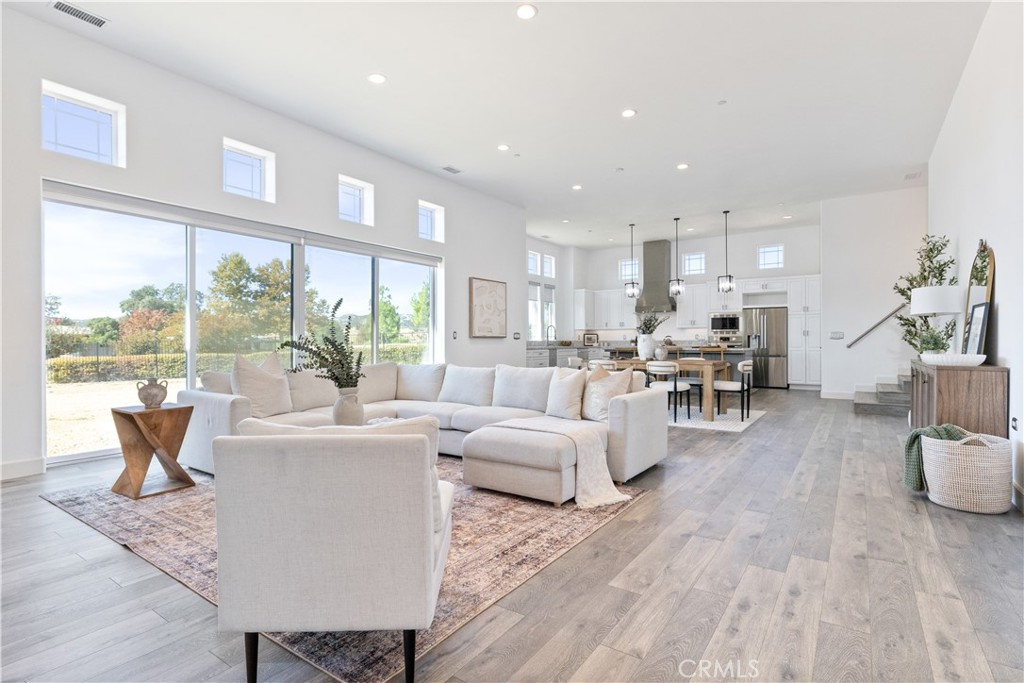 The Estates at River Oaks - Residential