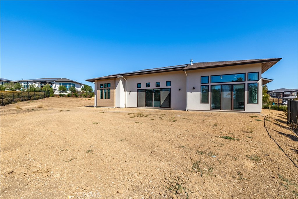 The Estates at River Oaks - Residential