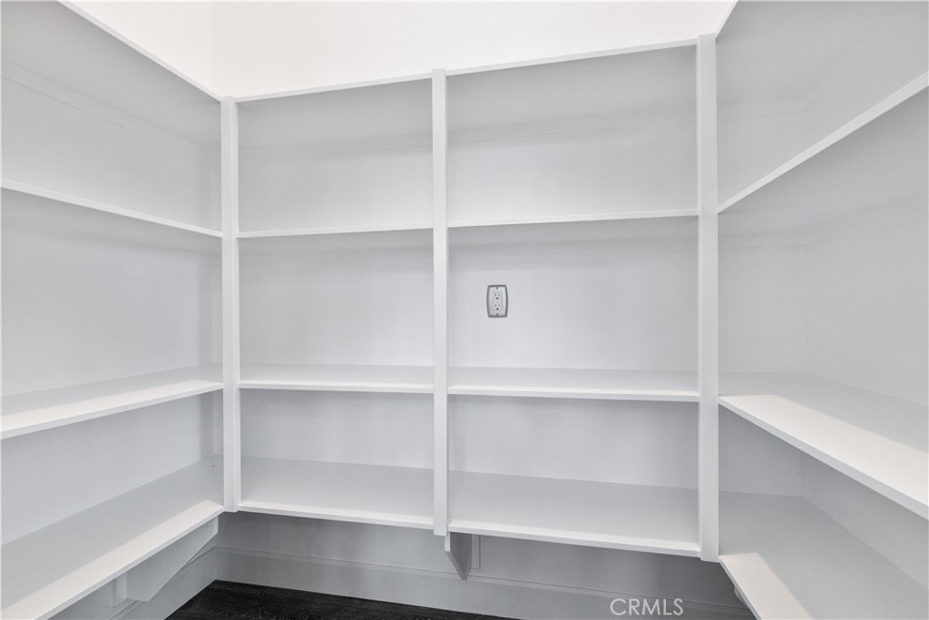 The Estates at River Oaks - Residential