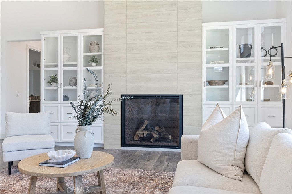 The Estates at River Oaks - Residential