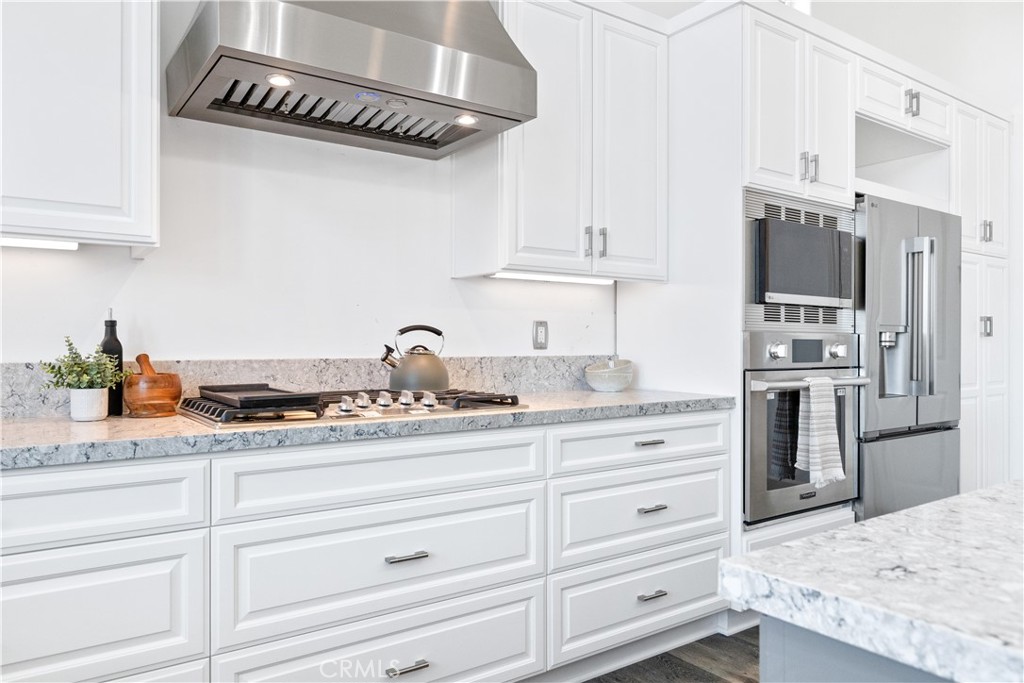 The Estates at River Oaks - Residential