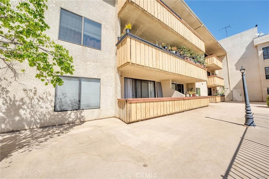 Photo of 19029 Nordhoff Street #308, Northridge, CA 91324 (MLS # SR25164902)