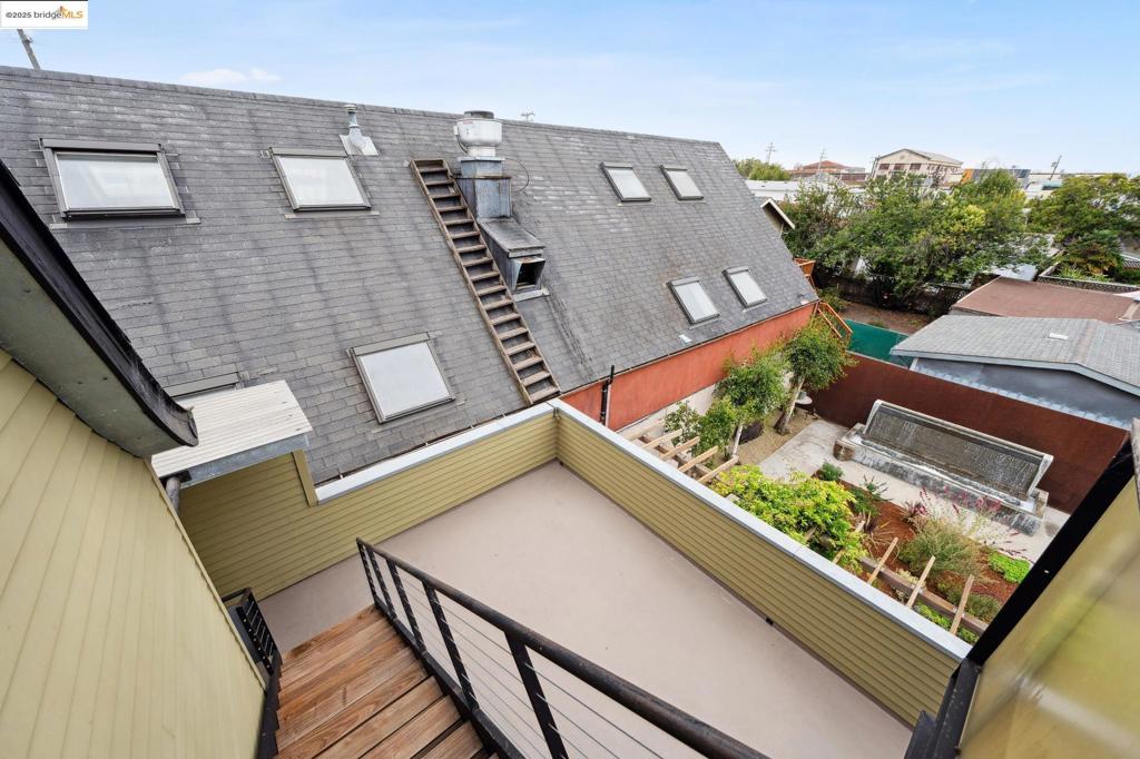 WEST BERKELEY - Residential
