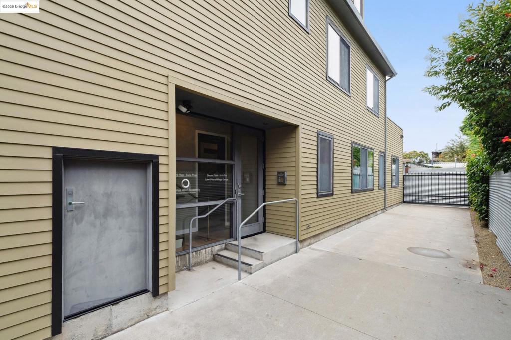 WEST BERKELEY - Residential