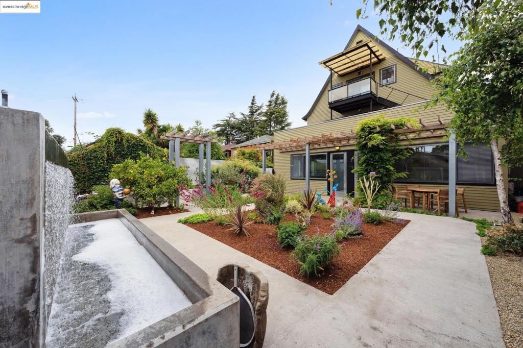 WEST BERKELEY - Residential