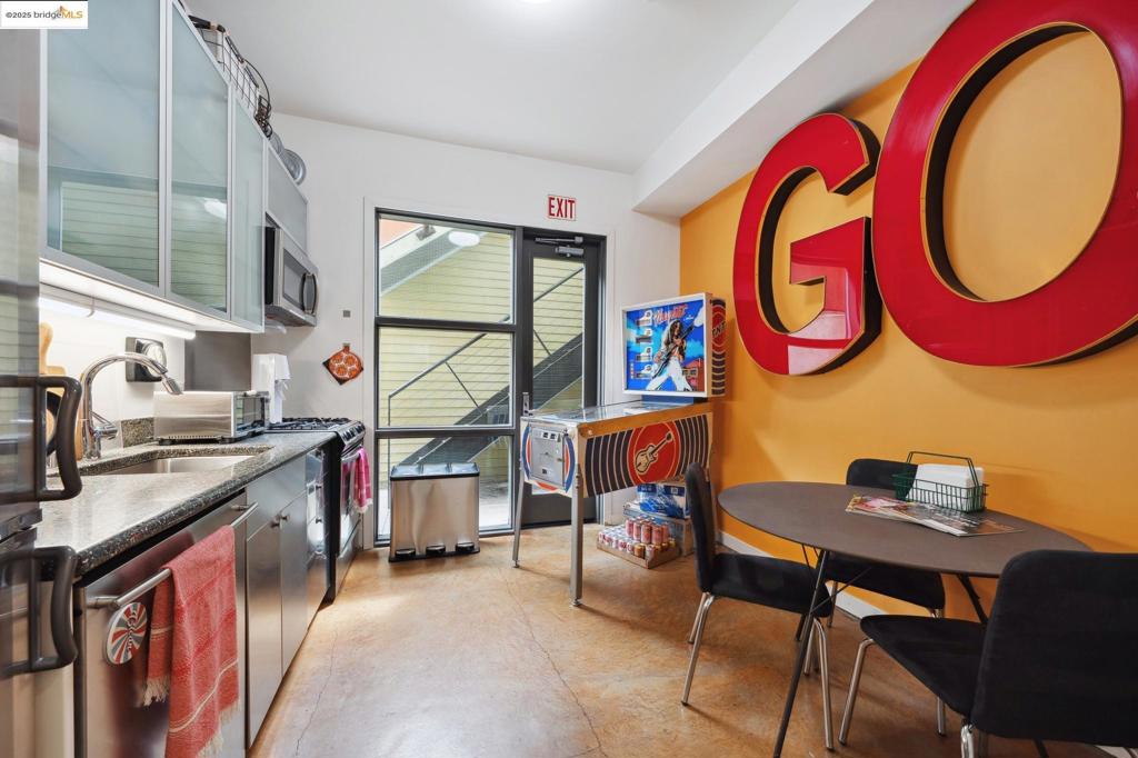 WEST BERKELEY - Residential
