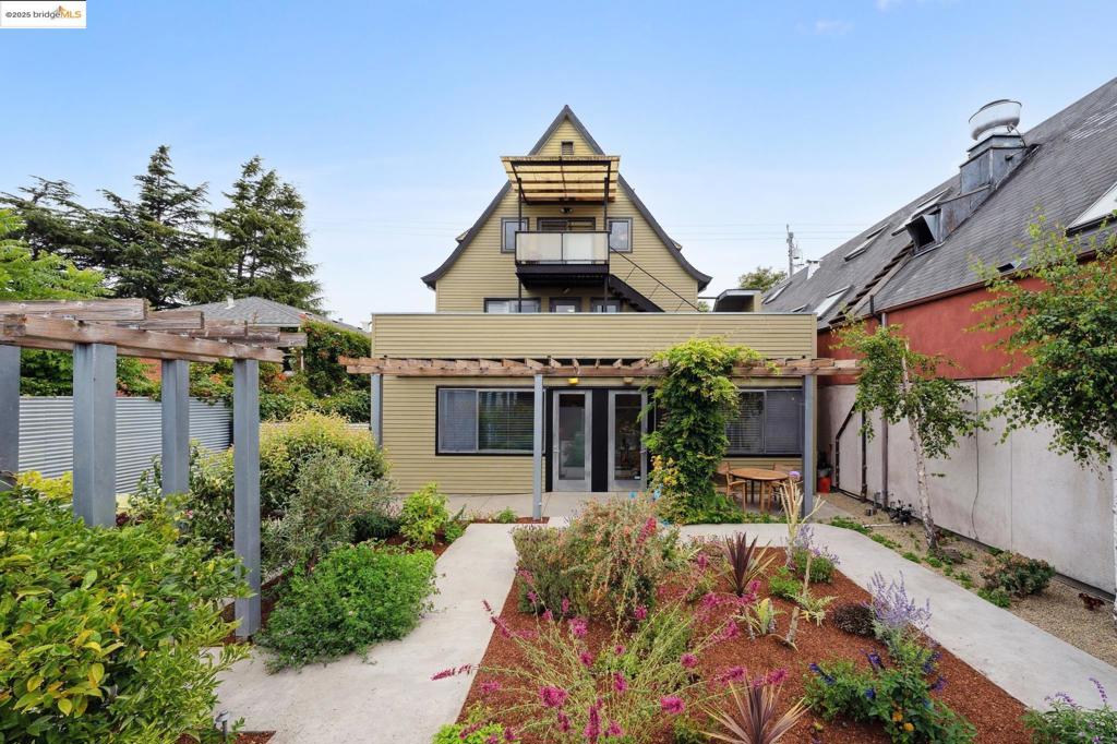 WEST BERKELEY - Residential