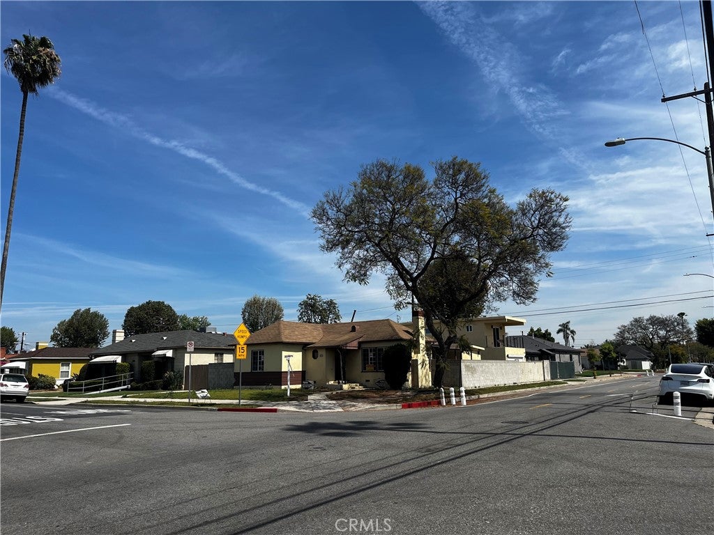 3892 Cherrywood Avenue, Los Angeles CA 90008