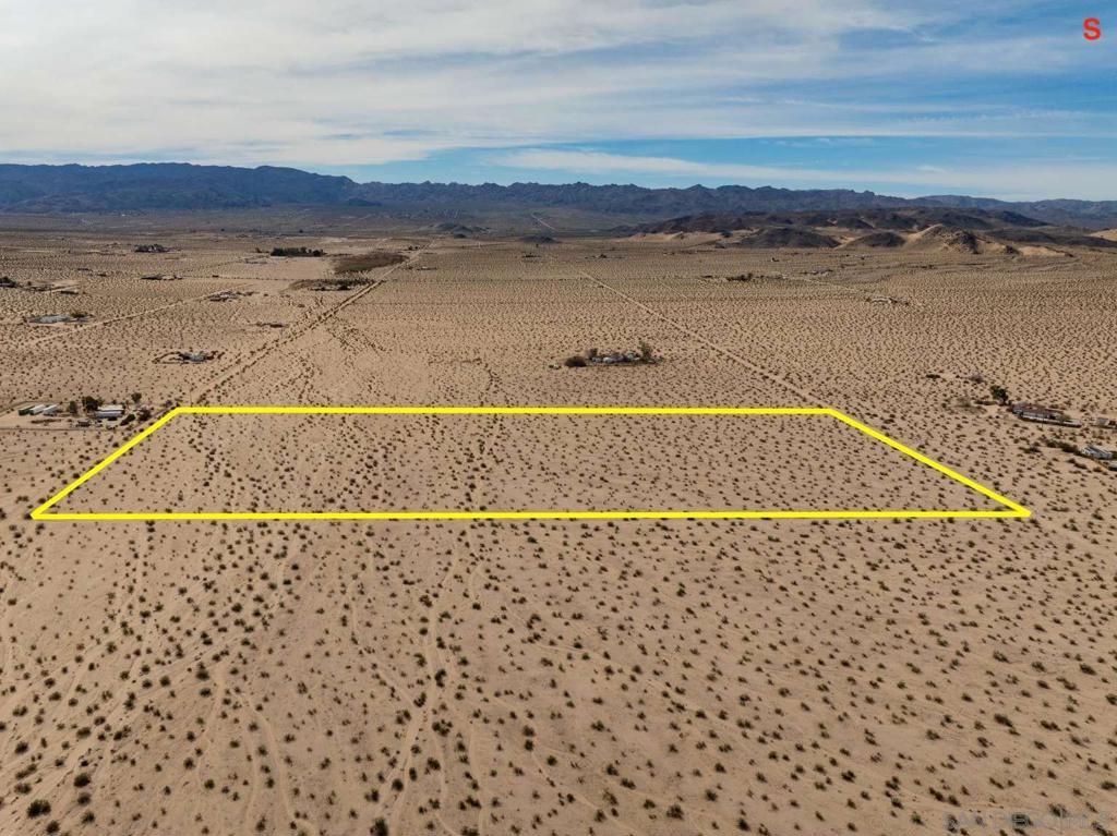 0 Desert View RD