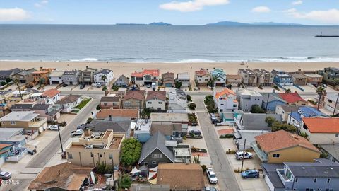 Tiny photo for 120 Hueneme Avenue, Oxnard, CA 93035 (MLS # V1-34188)