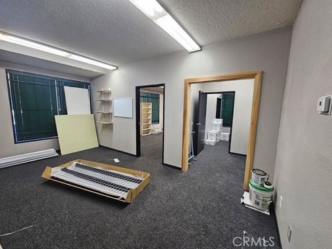 Photo of 16025 Kamana Rd, Apple Valley, CA 92307 (MLS # CV25246291) Photo of 16025 Kamana Rd, Apple Valley, CA 92307 (MLS # CV25246291)