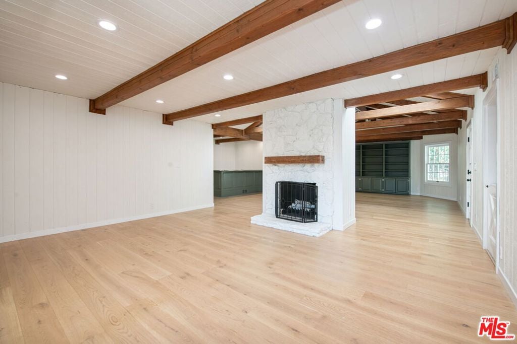 4901 Palo Drive