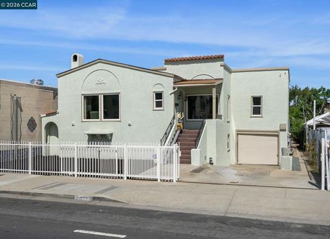 Photo of 272 W 10Th St St, Pittsburg, CA 94565 (MLS # 41130003)